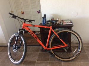 Tucson Arizona Pickup Only. Gently Used Trek Size 23, Just Tuned By By REI. Nice Review