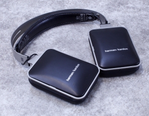 Harman Kardon BT Premium Over the Ear Bluetooth Headphones No Cables Review