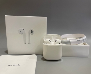 Airpods 2nd Generation Bluetooth Earbuds Earphone Headset & Charging Case Review