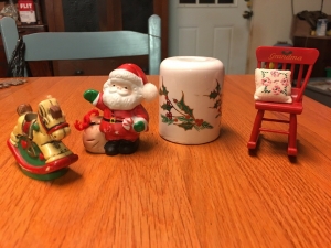 Lot Of 4 Christmas Decorations Review