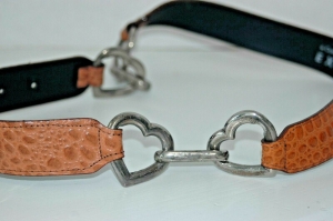 Express Compagnie Internationale Leather Heart Belt Croc Silver-Toned  Review