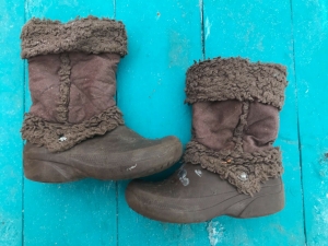 Crocs Nadia Brown Faux Fur Lining Pull On Winter Boots kids size 1-3 Review