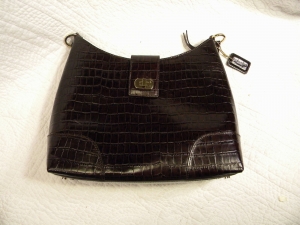 Casual Corner Brown Leather Shoulder Purse/ Croc Embossed Finish Review