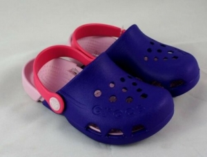 CROCS Electro Water Shoes GIRL Purple/Pink Sz 10  New Review