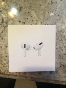 apple airpods pro BOX ONLY Review