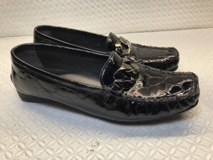 Stuart Weitzman Women’s Black Patent Leather Croc. Print Slip On Shoes Size-6 M Review