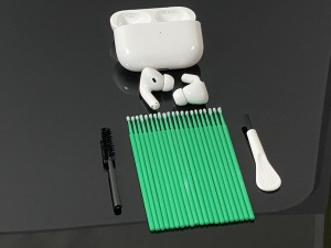 Cleaning Brush Swabs Buds Kit  for Airpods Headphone Hands Free earpods Case Review