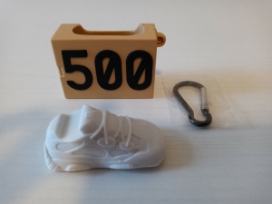 Boost box (500 White with sneaker) airpod 1&2 case  Review