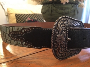 Top Fashion Women’s Western Belt~Leather Croc-Print, Crystal Concho~Nocona Brand Review