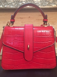 New Red Croc Embossed Vegan Leather Top Handle/Removable Crossbody Strap Handbag Review