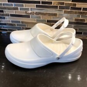 Crocs white rubber clog sandals Review