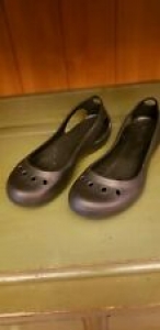 Crocs womens flats sandals 10 Great Condition. Review