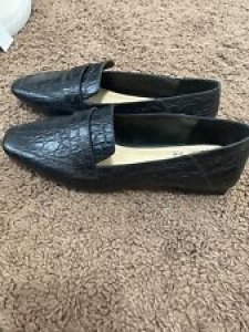 Vince Camuto Zally Square Toe Croc Leather Loafers Embossed Flat 6 NEW Review