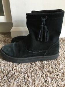 CROCS LODGEPOINT SUEDE PULL ON CROCBAND WINTER HIGH SNOW BOOT~Black~W 6 Review