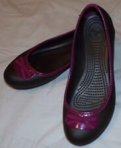 Crocs Shoes Womens 9 Brown w/ Berry Trim Bows Flats Slip On  Review
