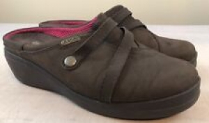 CROCS Womens Clogs Size 7 Brown Shoes Review