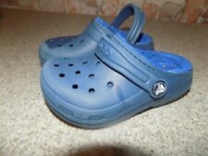 CROCS LINED CHILDRENS SIZE 9 BLUE Review