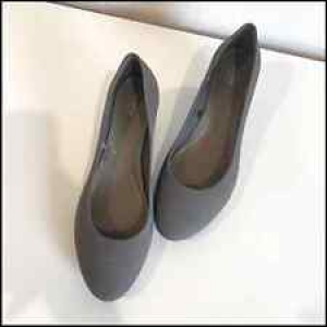 Crocs Dual Comfort Brown Wedges Heels Woman size 9 Review
