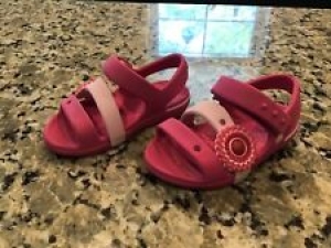 Toddler Girls Pink Crocs Water Shoes, Size 5 Review