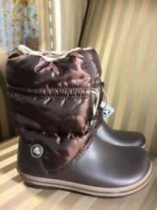 NEW Crocs Womens Sz 5 Crocband Winter Boots Espresso Brown Relax Fit Review