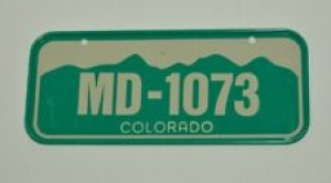 Nice Vintage 1980 COLORADO State “MD1073” Bicycle Metal License Plate Rare Review