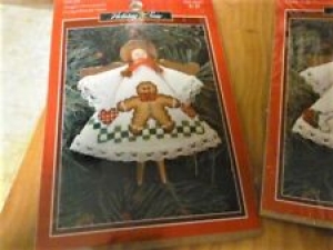 4 CHRISTMAS DECORATIONS TO MAKE ANGELS /CLOTHES PINS KITS COMPLETE UNOPENED Review