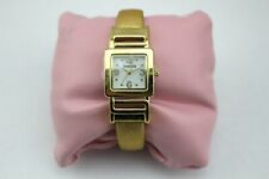 CHICO’S Gold Tone Faux Croc Leather Mother Of Pearl Bangle Bracelet Watch New Review