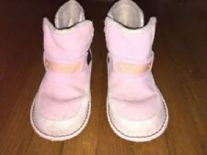 ! Pink sherpa lined Crocs winter boots shoes size 3 girl Review