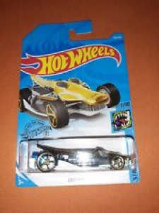 Carded Hot Wheels “Street Beasts” Croc Rod Toy Car Review