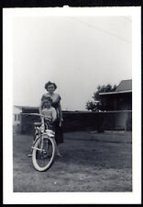 1930’s – 1940’s Deluxe High End BICYCLE Mom & Daughter ORIGINAL PHOTOGRAPH Review