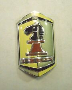 Vintage Union Knight Chess Piece Image Bicycle Head Badge Emblem Review