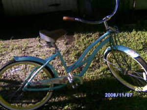 Della Cruz Diamonback Beach Cruiser Bicycle Bike Good Condition 00801010 Review