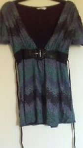 black tunic top with mock croc belt detail. green blue circle pattern 10  Review